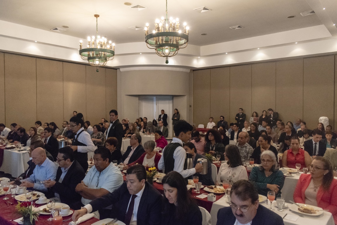 Presentación del análisis de los planes de gobierno de Une y Vamos